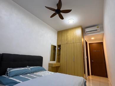 Queens Residences 2 Q2 fully reno and furnished