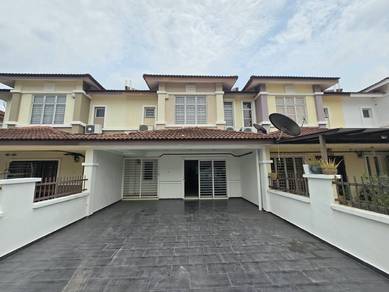 Taman Putra Prima Renovated Extended Practical Layout Gated Guarded