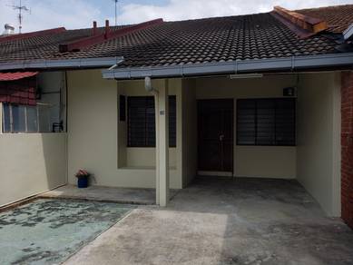 Perling / 1.5 Storey Terrace / 3 beds / 2 baths
