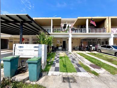 HUGE BALCONY ! Upper Unit Townhouse, Villa Kesuma 2, Semenyih