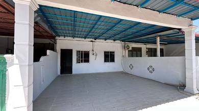 Rumah Teres Murah Untuk  Dijual - TAMAN KELADI