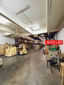 Light Industry Rent at Permatang Tinggi 9400sqft Worth Rent unit
