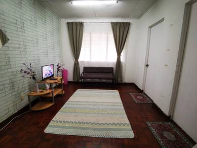 Sharing Master Bedroom (1 Kekosongan) 