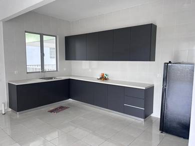 Spacious 1022 sqft,Partially Furnished