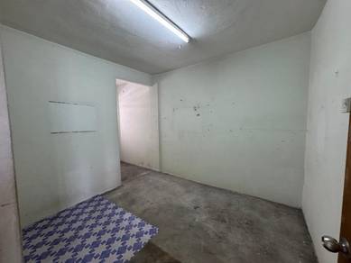 Flat Sungai Besi Indah [The Mines Seri Kembangan] Low Cost