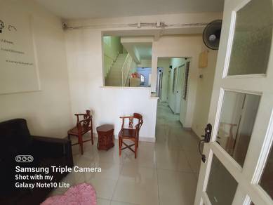 Bandar Sunway Taylors Lakeside University Student Room To Let