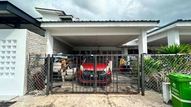 Teres Setingkat Bandar Kuantan Puteri