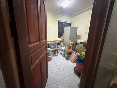 CORNER, Teres Setingkat, Matang Jaya