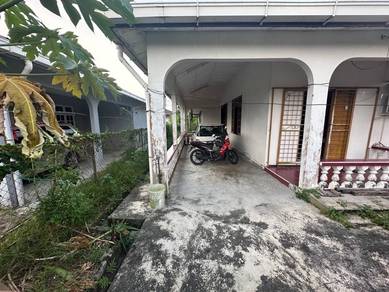 CORNER, Teres Setingkat, Matang Jaya