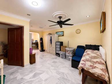 [Facing Open‼️] 2 Storey Jalan Tangguk 19, Seksyen 19, Shah Alam
