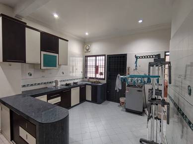 Rent / Kulai IOI Bandar Putra @ Jalan Kenari / Fully furnished