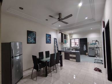 Rent / Kulai IOI Bandar Putra @ Jalan Kenari / Fully furnished