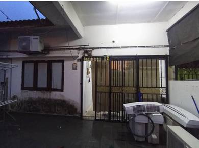 [IMMEDIATE SALE] Terrace House Klang