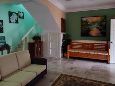 RENOVATED Corner Lot Double Storey Desa Puteri Tasik Puteri FOR SALE