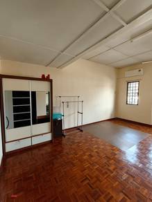 Kulai Indahpura 2 storey house near shoplot