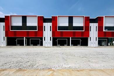 Alam Perdana Link Factory for rent best deal brand new