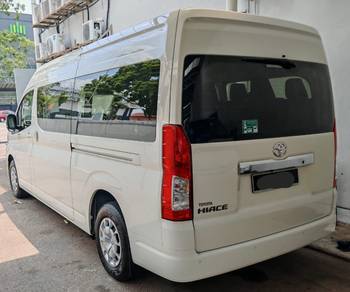 Toyota HIACE 2.8 SLWB Free Power door & boot