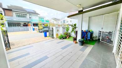 FREEHOLD HOT DEAL Double Storey House Aster Grove Denai Alam