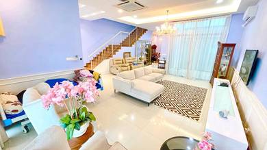 FREEHOLD HOT DEAL Double Storey House Aster Grove Denai Alam