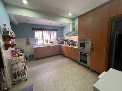 EXTENDED Behind Double Storey 22x60 Taman Puchong Hartamas Freehold
