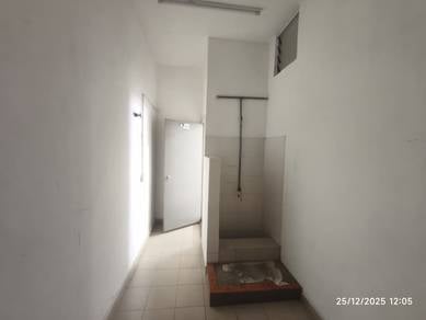 1.5 Storey Semi D Factory, renovated, Alam Jaya, Puncak Alam