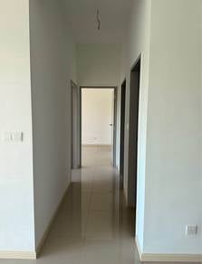 D'Starlington Condo Teluk Kumbar 3-Bedrooms 1001sf 2-Covered Carpark