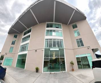 【Bukit Impian @ Impian Emas】4-Storey Big Corner Shoplot For Sale
