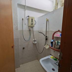Renovated Low-cost apartment (with lift) Pangsapuri Seri Pagi Serdang