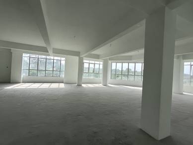Taman Mount Austin, Corner 4 Storey Shop (For Rent)
