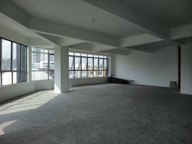 Taman Mount Austin, Corner 4 Storey Shop (For Rent)