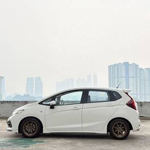 ONLY 80K KM Honda JAZZ 1.5 E FACELIFT 2019