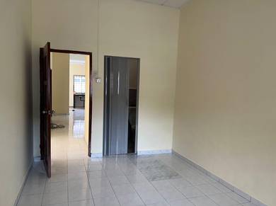 Rumah Teres Setingkat 3 bilik 2 bilik air