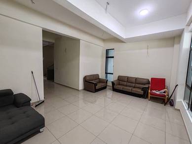 Taman Ozana Residence Bukit Katil Melaka 2.5 Storey Terrace For Sale