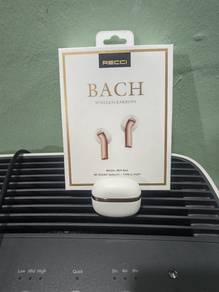 ear buds