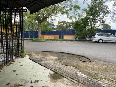 Seri Putra Corner shot lot For Rent Near SMK BDR Seri Putra