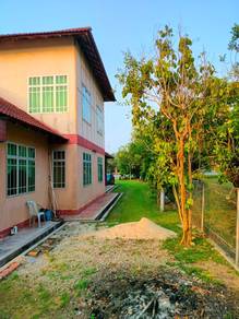 (MURAH) Renovated Banglo 2 Tingkat menghadap Jalan Utama ke Bdr Muar
