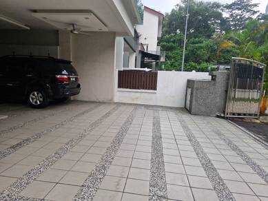 3 Storey Semi-D house @ Desa Tiara @ Kuchai Lama for sale
