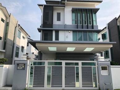 FULLY FURNISHED BUNGALOW FOR RENT @ Ambang Botanic 2