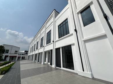 First Floor Brand New Puncak Alam Esplanad Square Shop 355sf