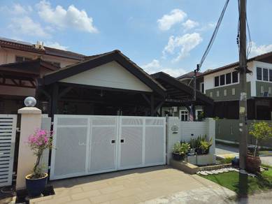 END LOT FACING OPEN 2Storey Terrace Taman Putra Perdana Puchong