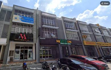 Shoplot 3storeys desa mentari for sale