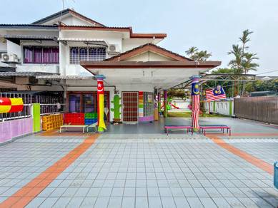Corner Lot Double Storey Terrace, Jalan Helang, Bandar Puchong Jaya