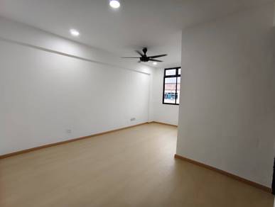 FOR SALE: Pelangi Indah Flat | 3 Bedroom | Freehold 
