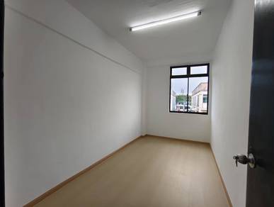 FOR SALE: Pelangi Indah Flat | 3 Bedroom | Freehold 