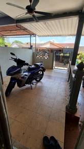 Rumah cantik hot area full renovation di taman Rhu