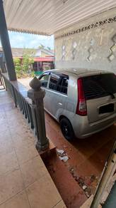 Rumah cantik hot area full renovation di taman Rhu