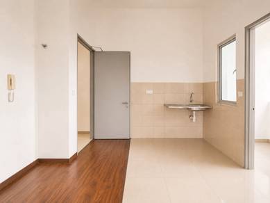 Gaya Resort Homes Bukit Rimau | 750sf | 2R2B | 2 Car Parks | RM320K