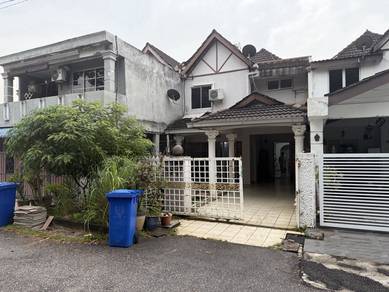 Facing Garden Double Storey Terrace House Seksyen 19 Shah Alam