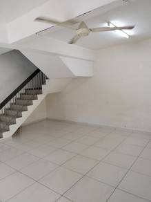 Johor Jaya 2 storey corner house Jln Bakawali 4room Jb Tebrau Sewa 2.0