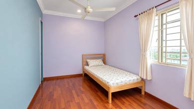 Villa Pavilion Apartment, Taman Bukit Serdang, Seri Kembangan